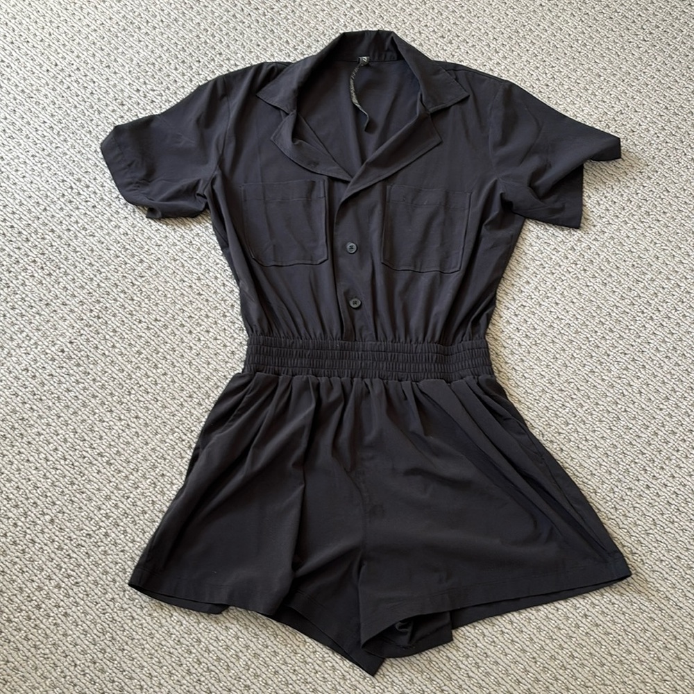 Vuori Villa shorts Romper - black